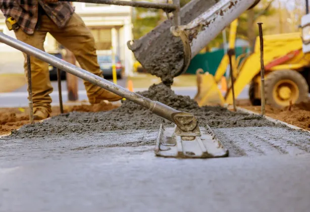 A concrete expert in nyc is supervising work